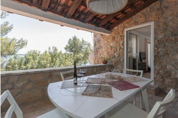 Kroatië Privát Zavala, Exterieur